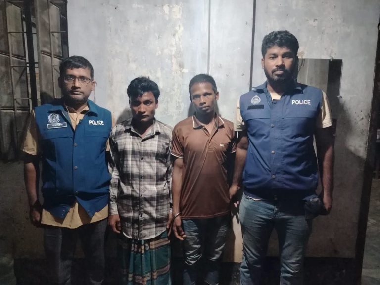 রামুর ঈদগড়ের জোড়া খুনের পলাতক আসামীসহ দুইজন আটক
